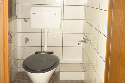 Apartments in Cochin servant toilet